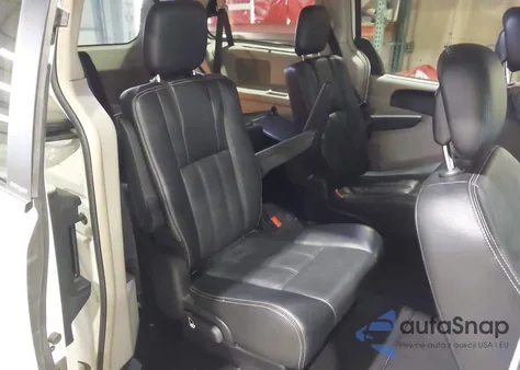 2013 Chrysler Town & Country Touring-L z USA, uszkodzony, nr VIN 2C4RC1CGXDR558284